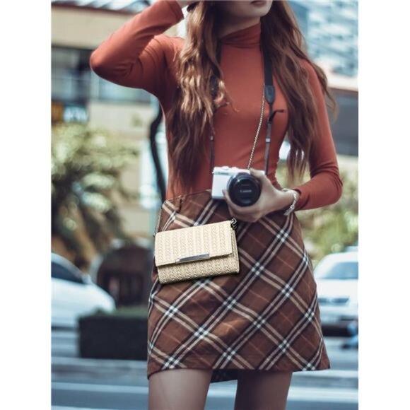 Small Clutch Purses for Women Formal Evening Bag Crossbody and Wristlet - Picture 3 of 6